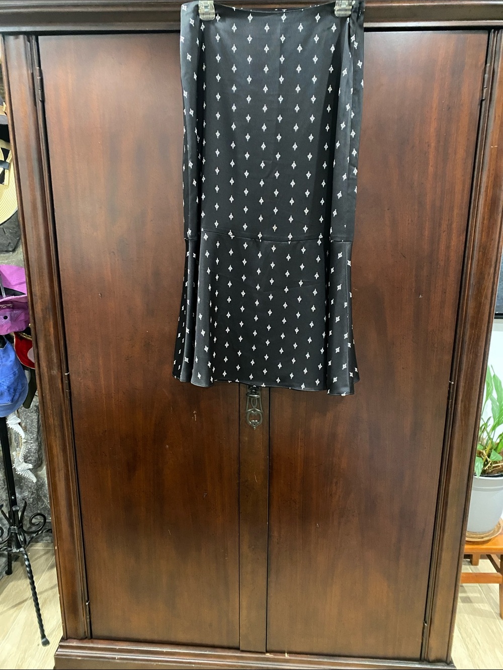 LOFT Black Patterned Midi Skirt